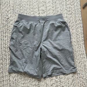 Men’s Lululemon Short in M